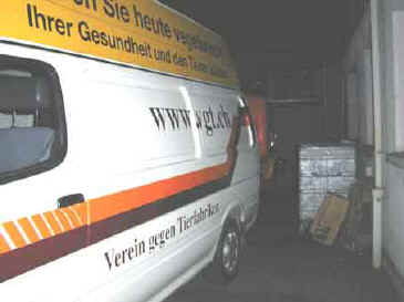 bus_hinten_rechts.jpg (14630 Byte)