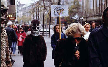 totenkopf3.jpg (25657 Byte)