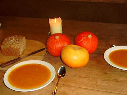 kuerbissuppe.jpg (39996 Byte)